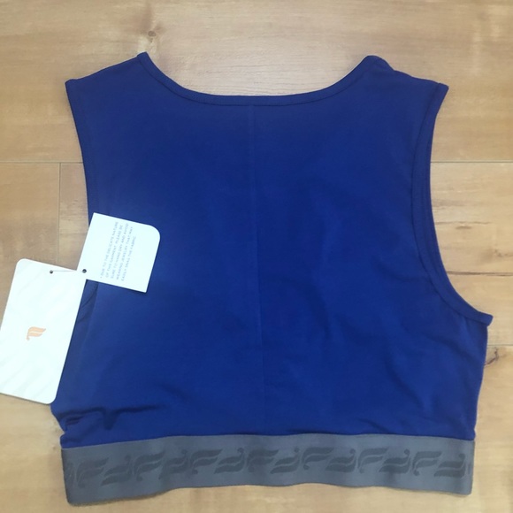 Fabletics Crop top - Picture 2 of 4